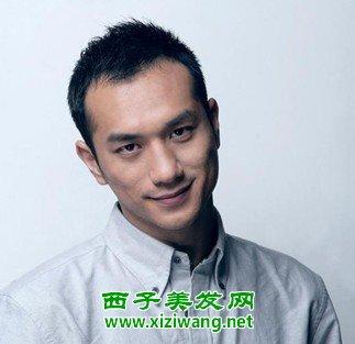 黄珏个人资料图片,才华横溢的青年才俊，成就非凡的人生轨迹